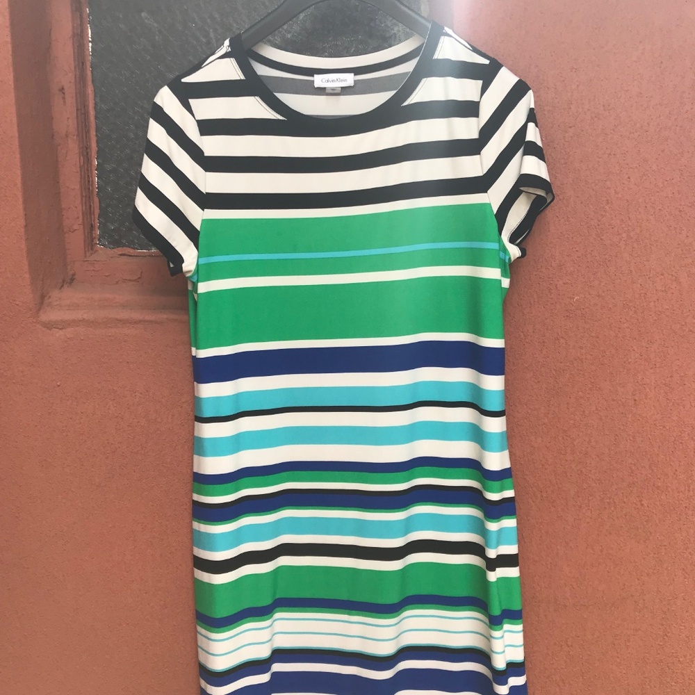 Cute Summer Calvin Klein Shift Dress